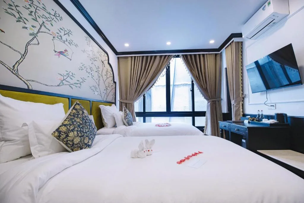 The ORCHID PREMIUM Hotel — 2