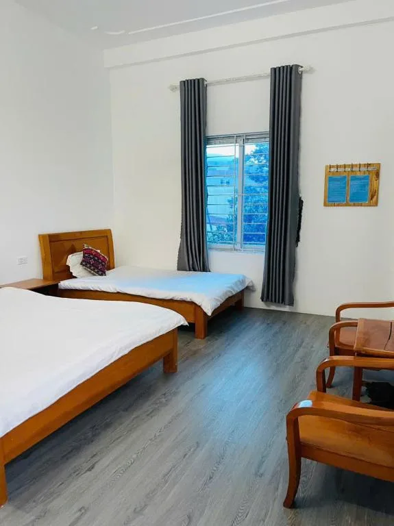 Moon Hotel ,taxi ,trek & Spa