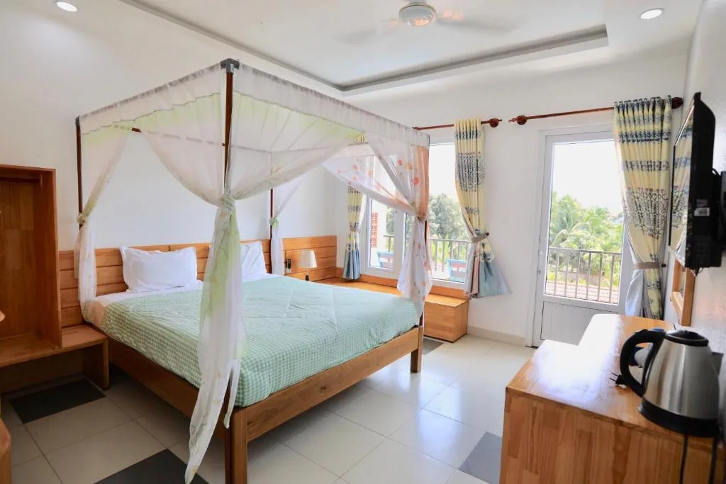 MAY Bungalow — 2