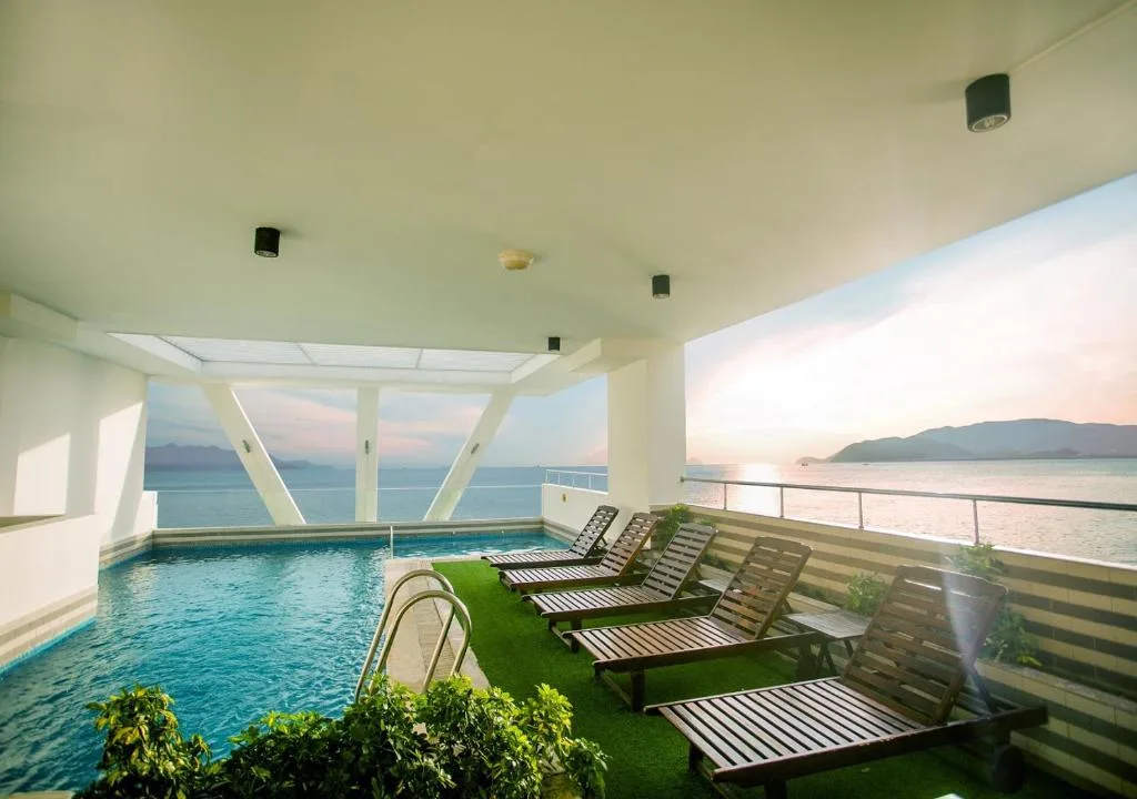Dendro beachfront Hotel — 4