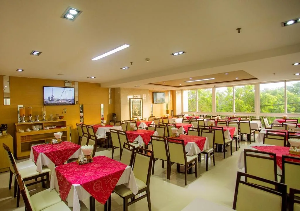 Dendro beachfront Hotel — 5