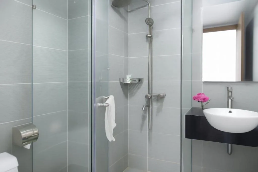Dolphin Hotel Nha Trang — 3