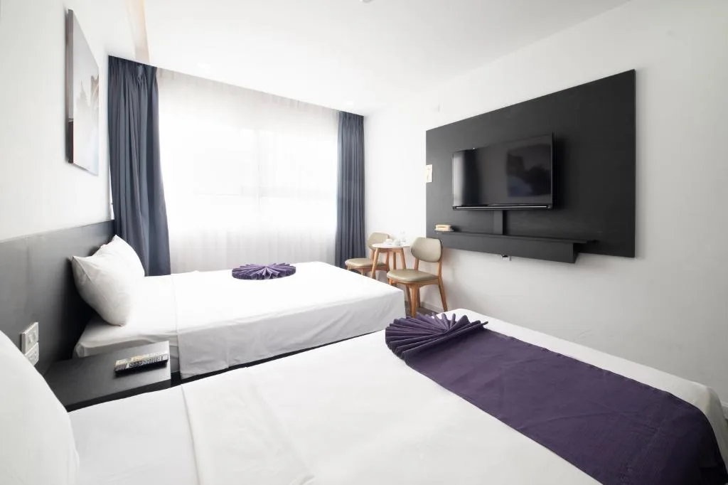 Dolphin Hotel Nha Trang — 5