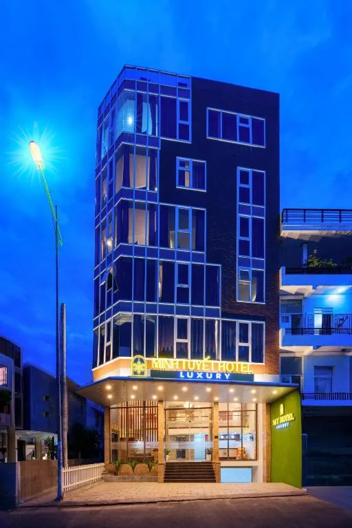 Minh Tuyết Luxury Hotel
