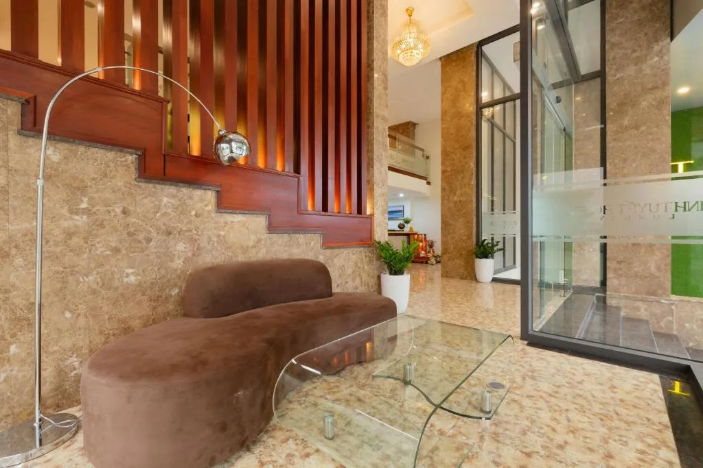 Minh Tuyết Luxury Hotel — 3