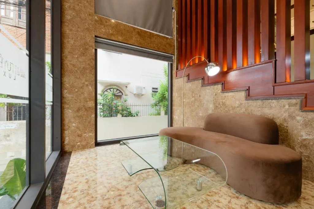 Minh Tuyết Luxury Hotel — 4