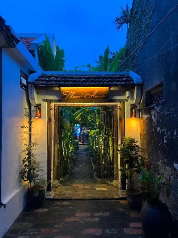 Tam Coc Thoms House