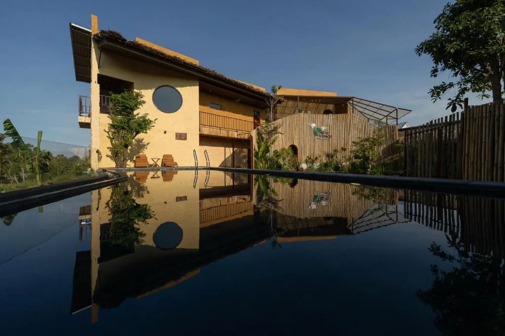 Chuồn Chuồn Retreat