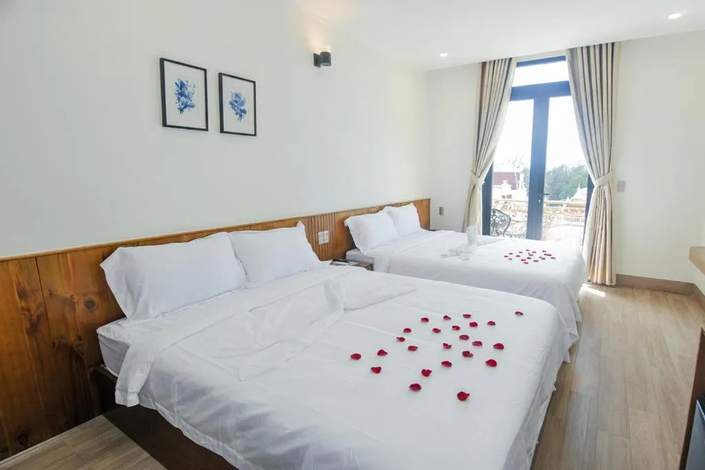 Hùng Anh Hotel — 2