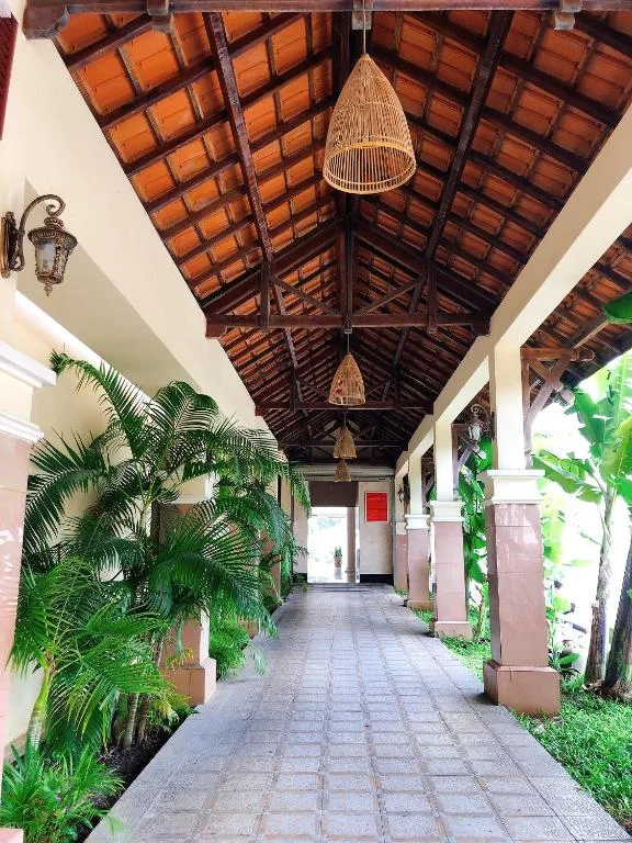 Khách Sạn Bình Minh — 4