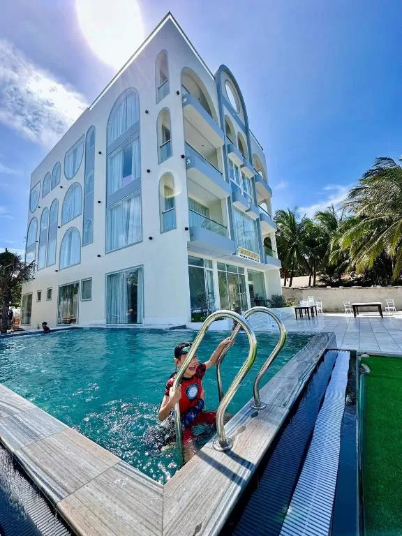 Moon Kê gà hotel — 4
