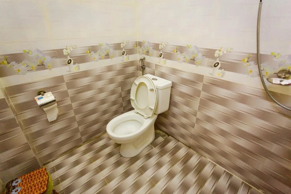 Hotel CÔ CÚC — 3