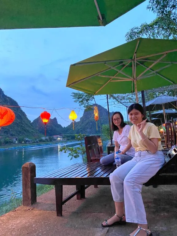 Son Doong Riverside — 5