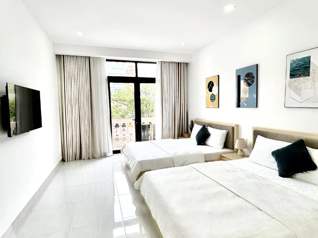 Coconut Hotel — 2