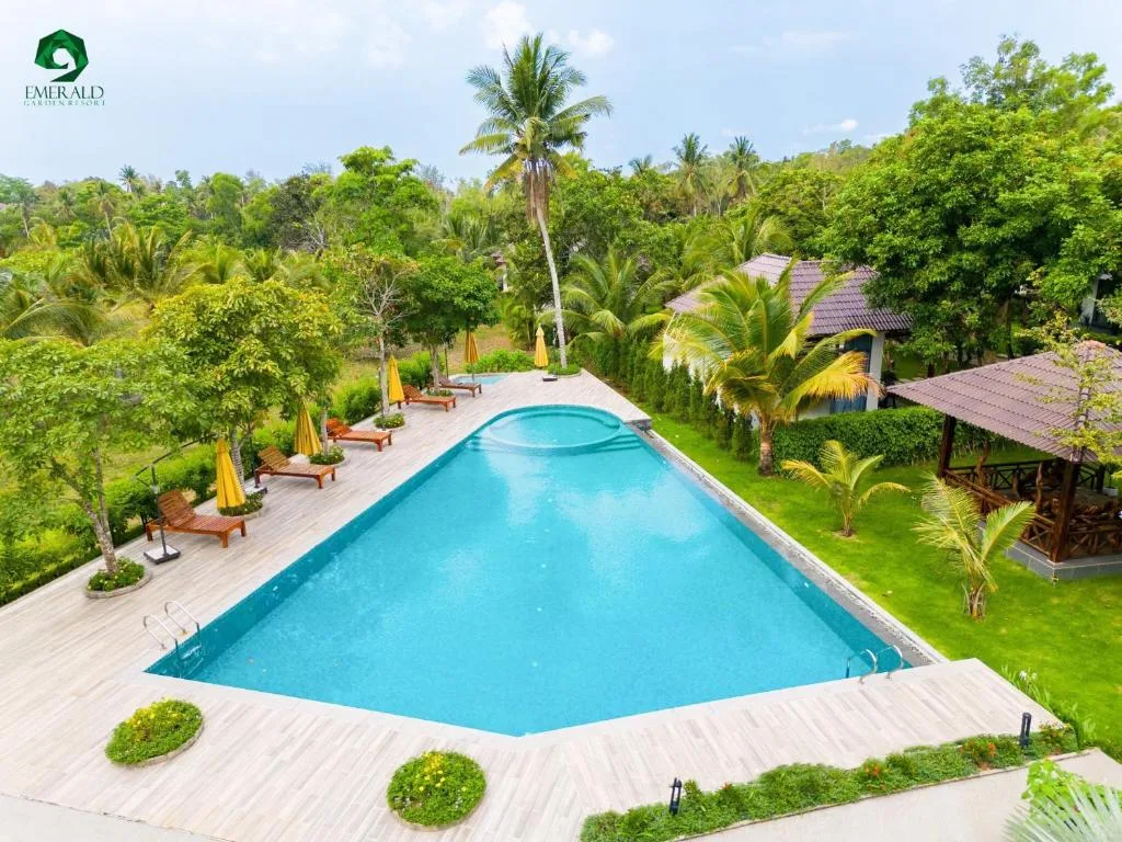 Emerald Garden Retreat — 3