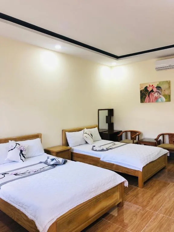 Long Van Hotel — 2