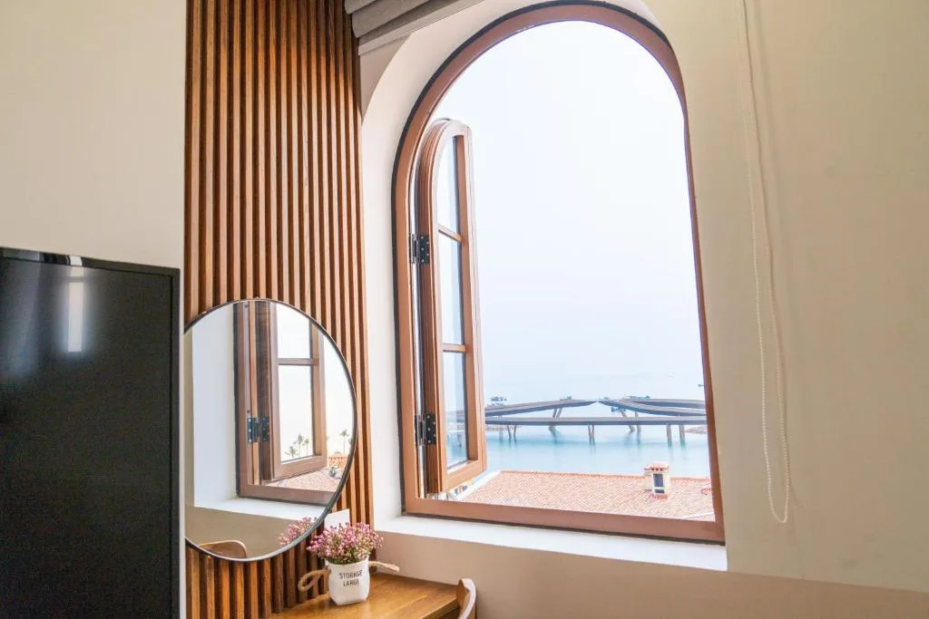 Palo Santo Hotel Phu Quoc — 3