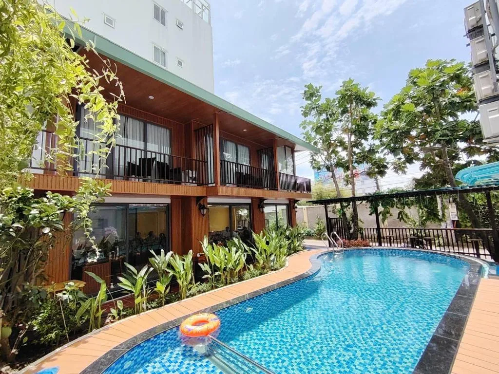 Rosetta Hotel Phu Quoc — 3