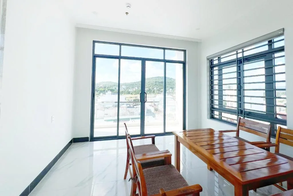 UYÊN GIA HOTEL-PHÚ QUỐC — 4