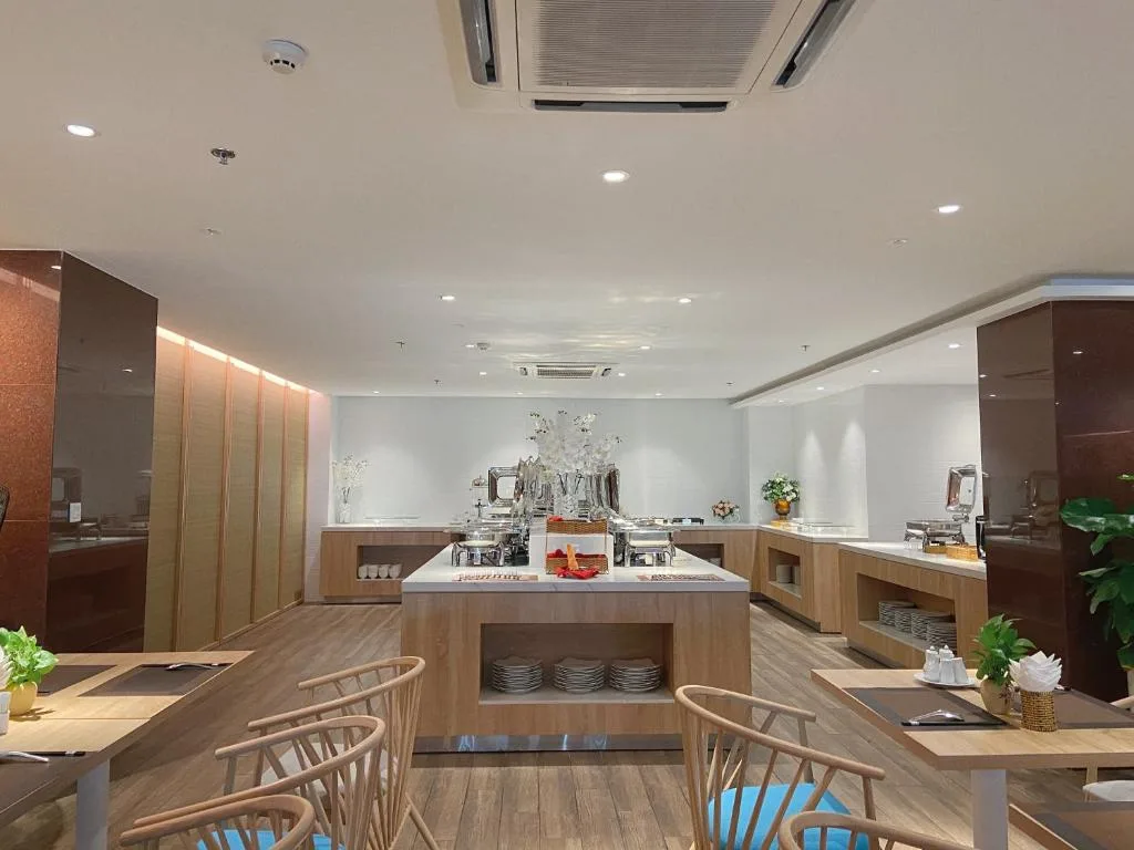 HẢI ÂU BIÊN CƯƠNG — 4