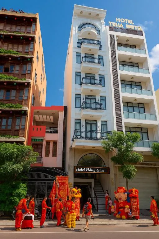 Hồng Gấm Hotel