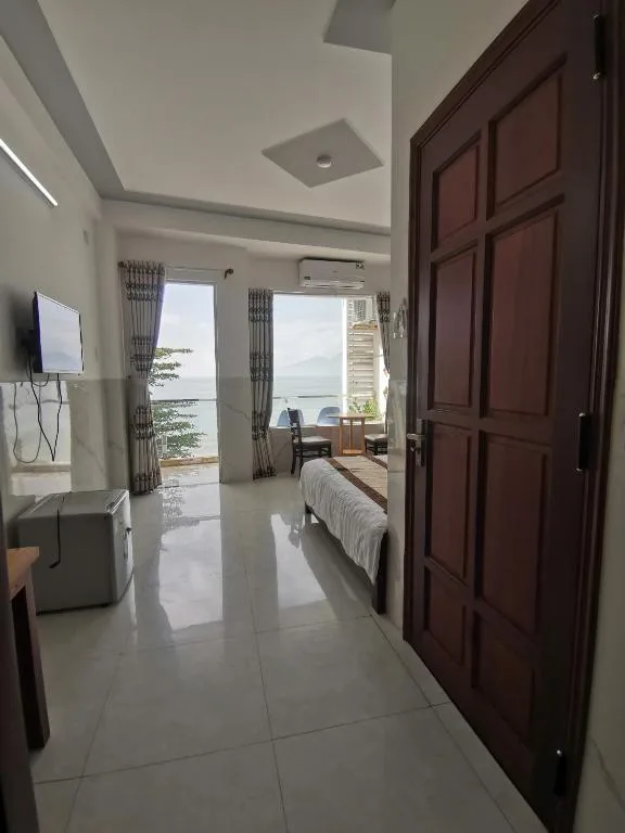 Hotel Vi-vu nhìn ra biển — 5