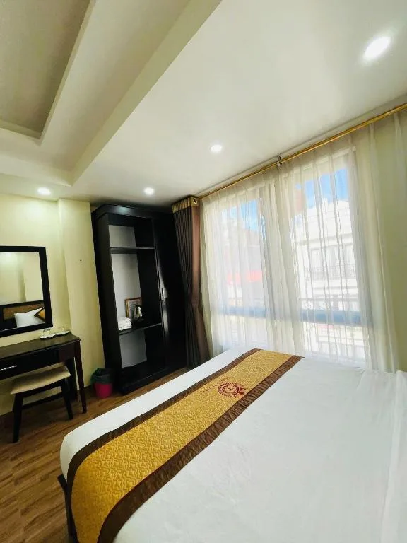 Tom's Hotel