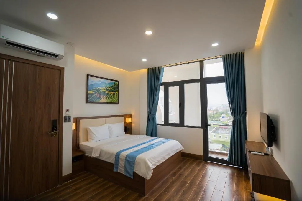 Santini Hotel — 2