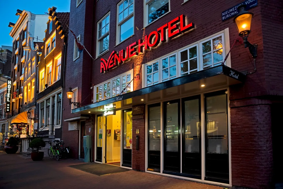 Avenue Hotel — 5