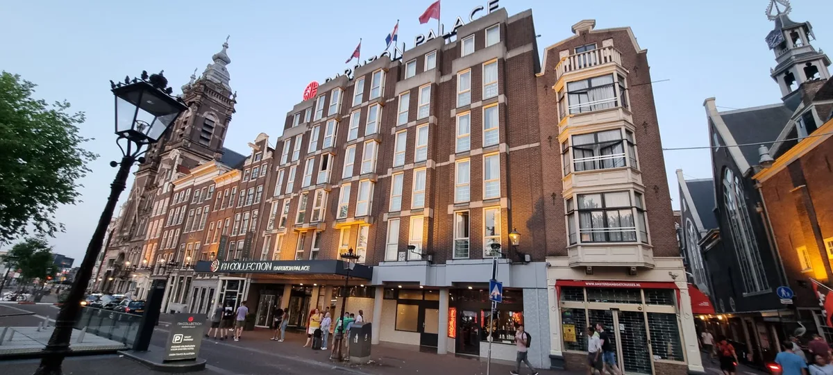 Barbizon Palace Hotel — 5