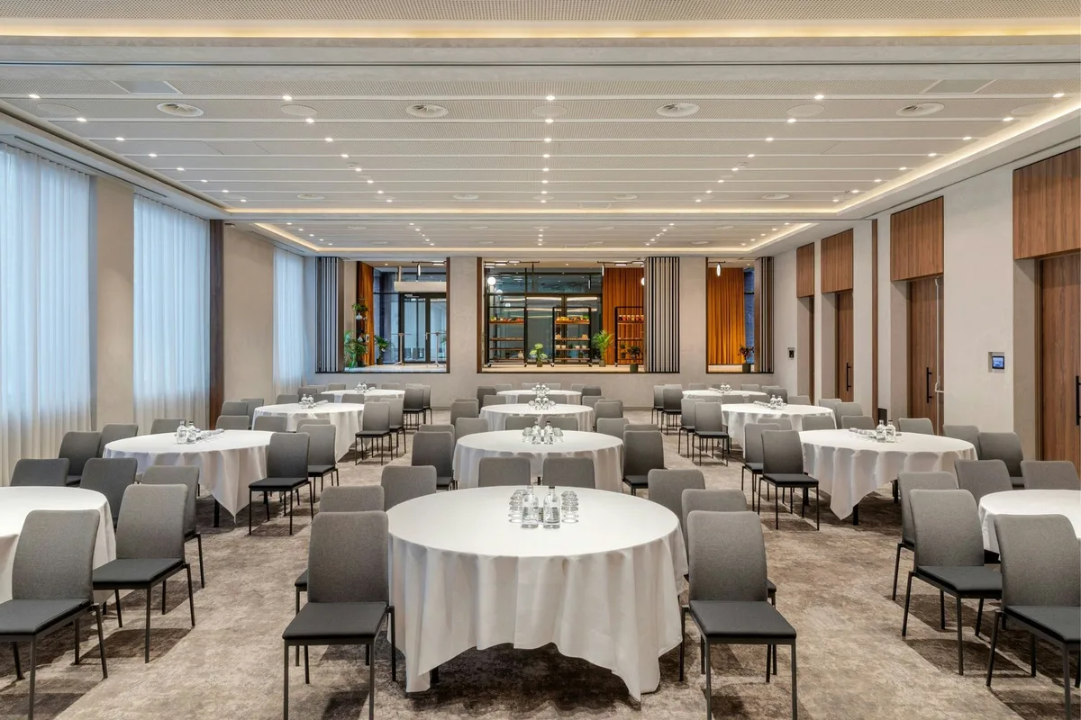 Renaissance Amsterdam Hotel — 2