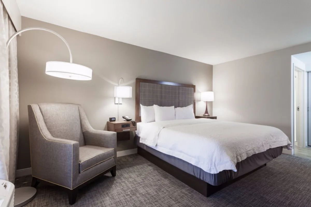Hampton Inn & Suites Dallas-DFW Airport North-Grapevine — 1