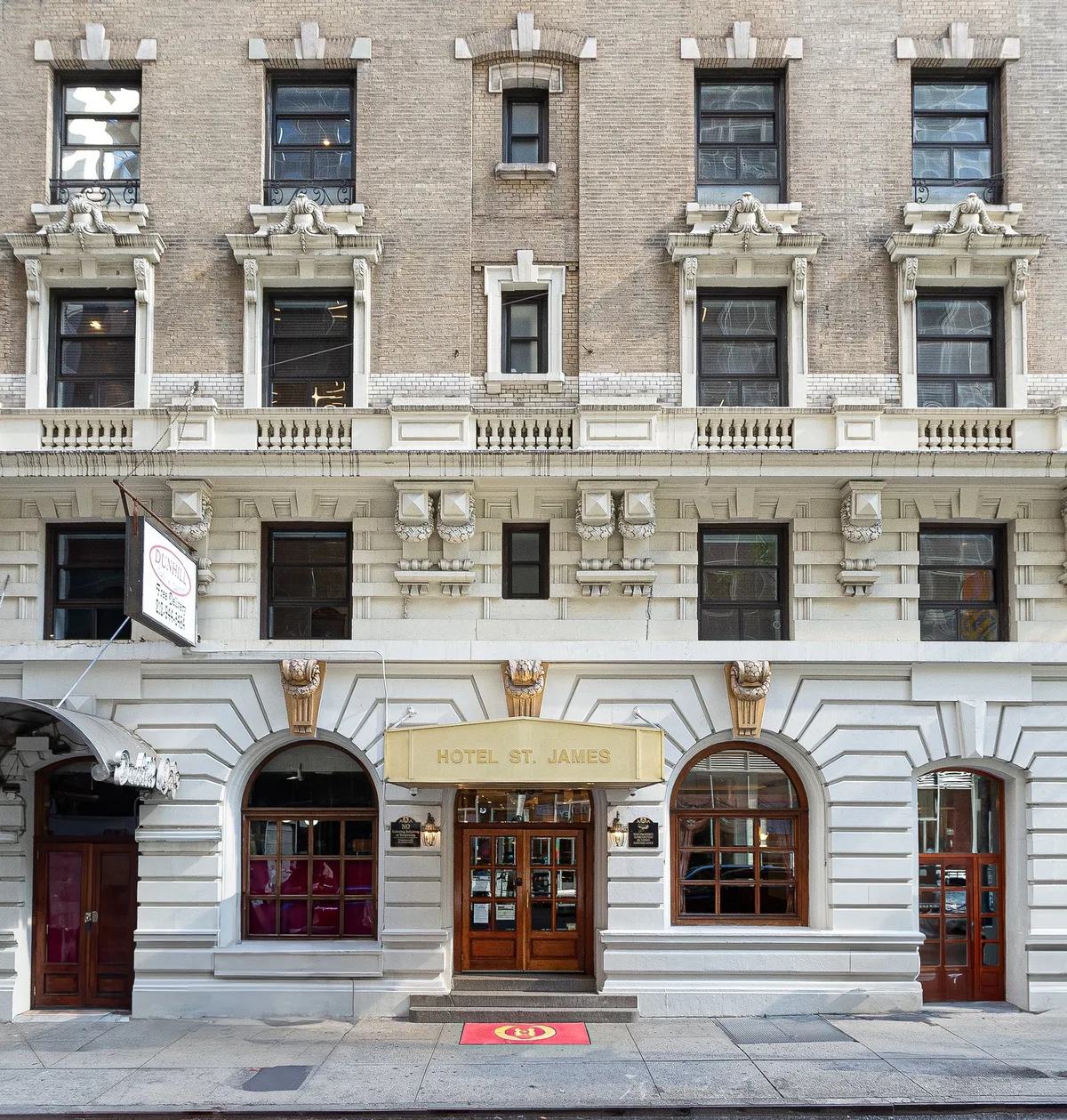 Hotel St. James — 1