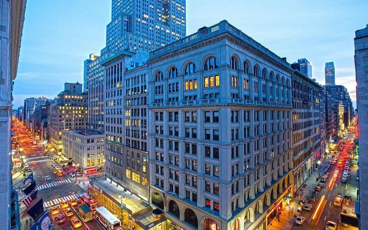 U Hotel Fifth Avenue — 1