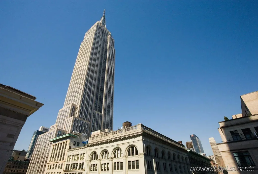 U Hotel Fifth Avenue — 3