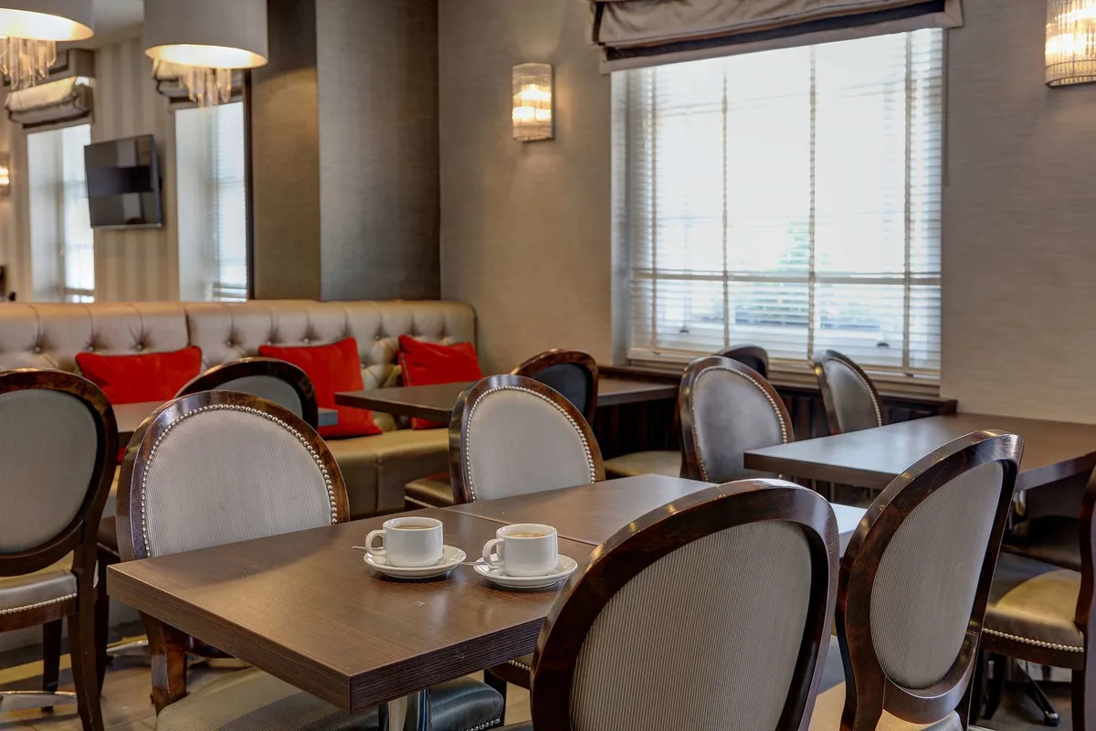 Best Western Buckingham Palace Rd — 5