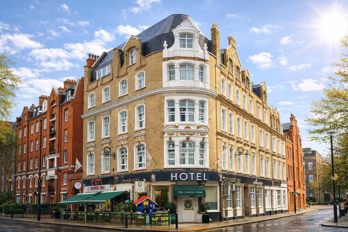 City London Hotel — 3