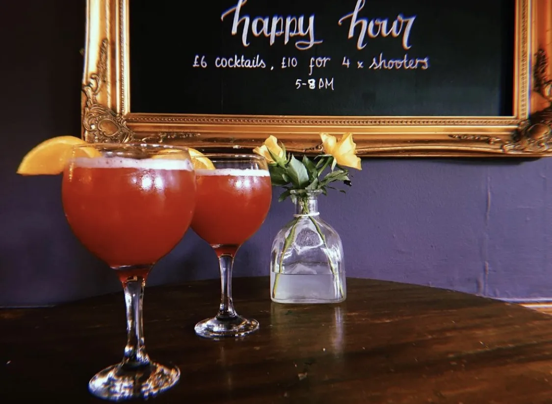 The Walrus Bar & Hostel — 3