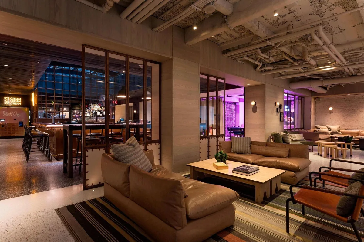 Moxy NYC Times Square — 2
