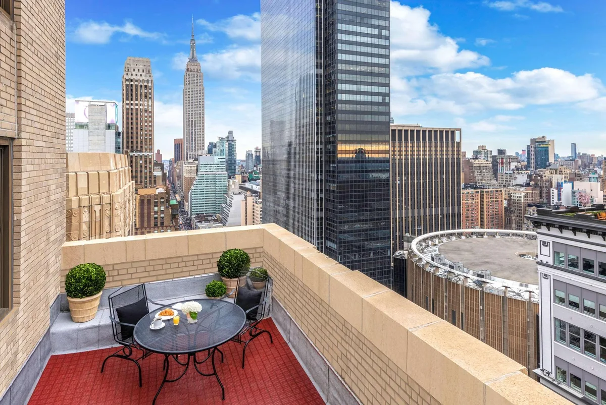 The New Yorker Hotel