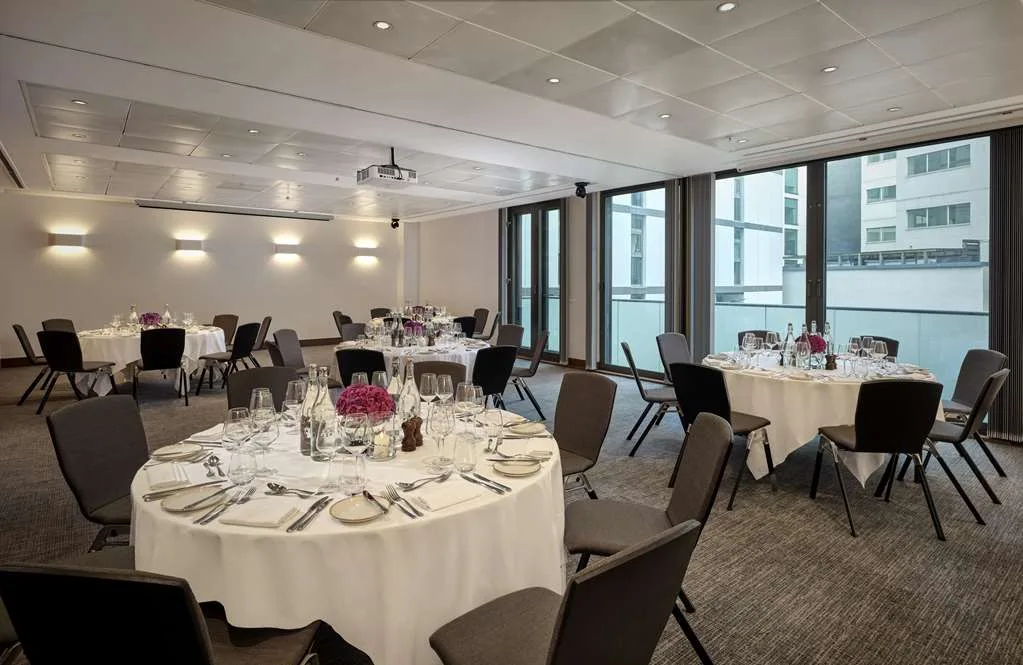 Park Plaza County Hall London — 4