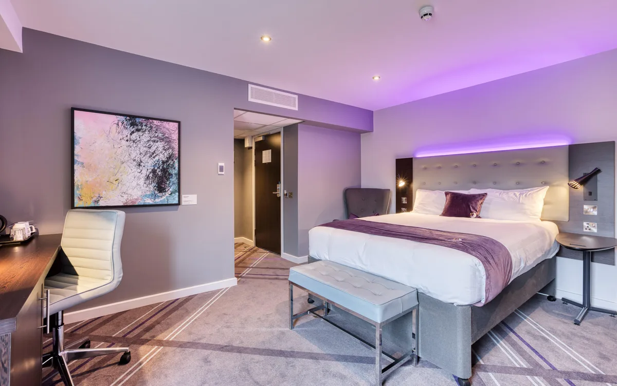 Premier Inn London Southwark (Southwark Station) hotel