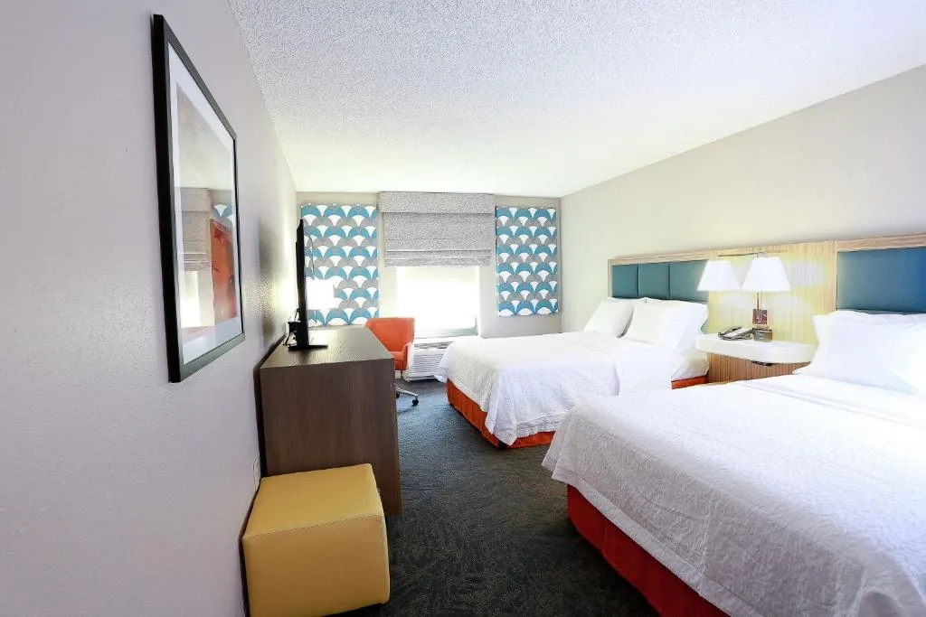Hampton Inn & Suites Tampa-Wesley Chapel — 2