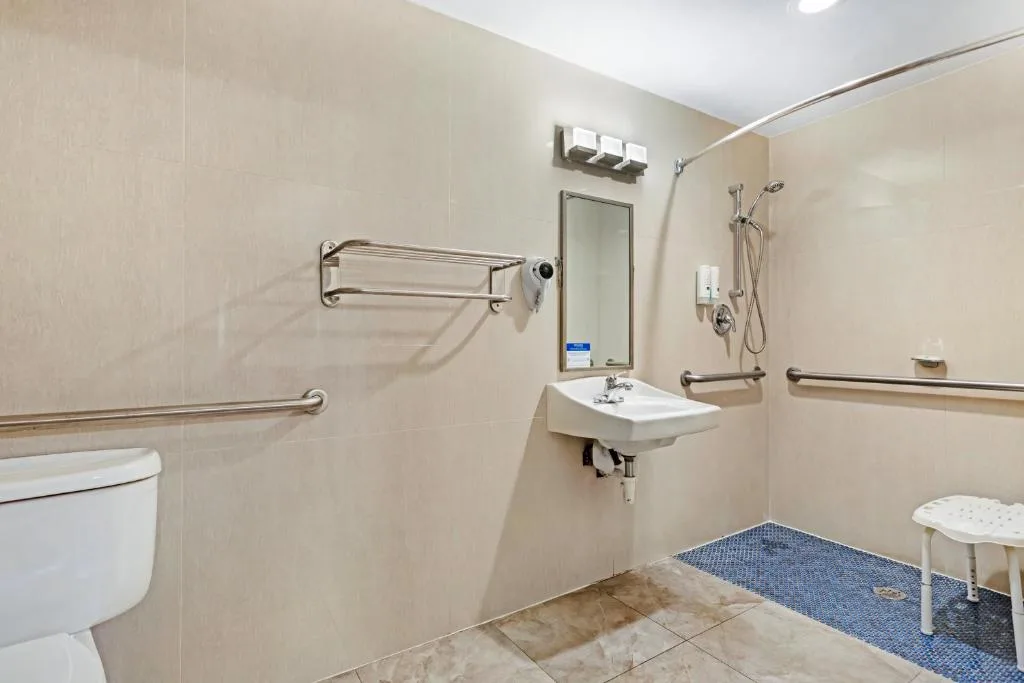 Quality Inn and Conference Center Tampa-Brandon — 3