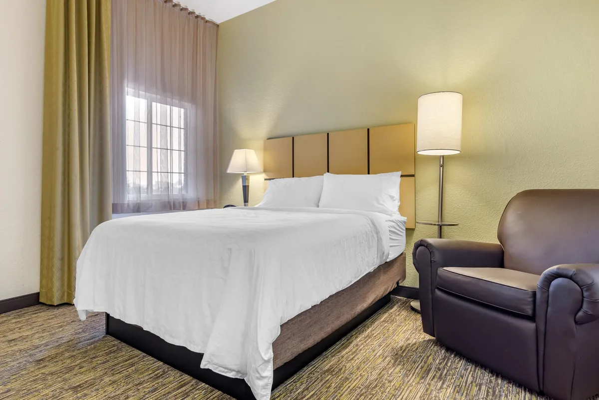 Candlewood Suites Alabaster by IHG — 3