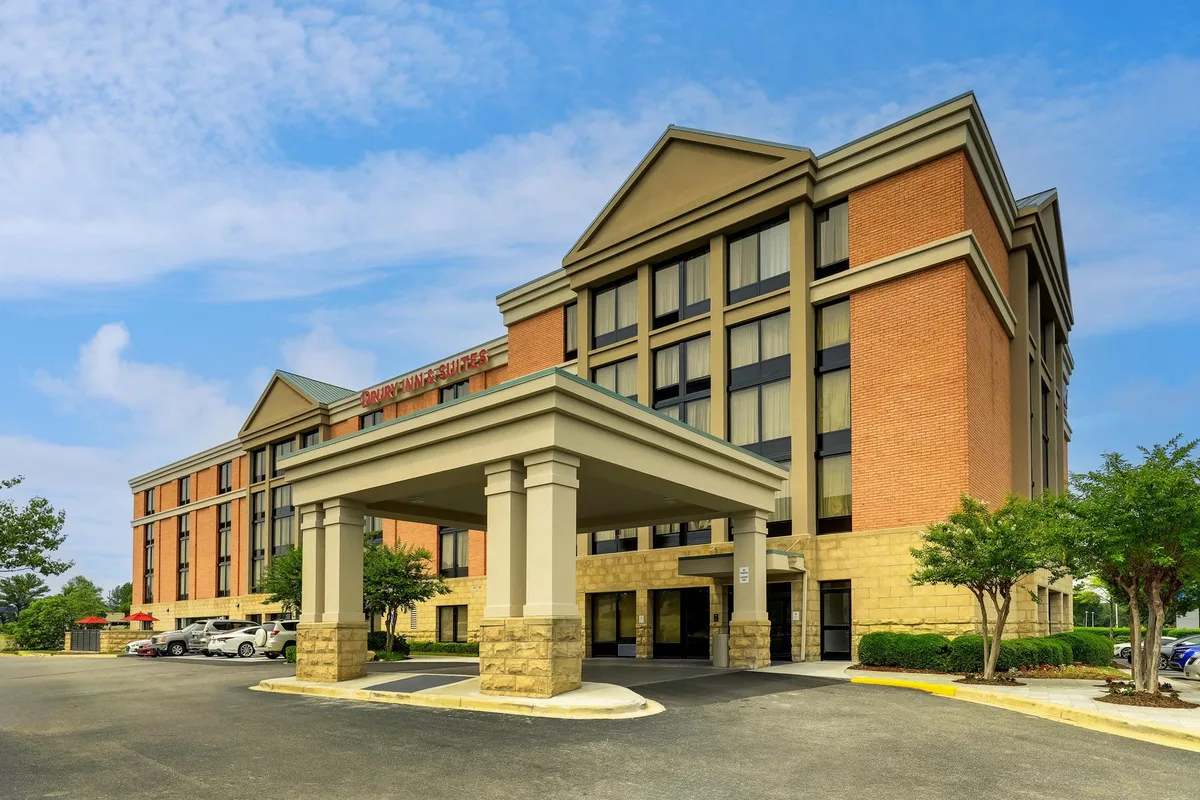 Drury Inn & Suites Birmingham Lakeshore Drive — 2