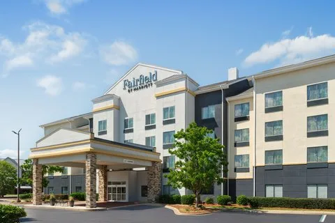 Fairfield by Marriott Inn & Suites Birmingham Bessemer — 2
