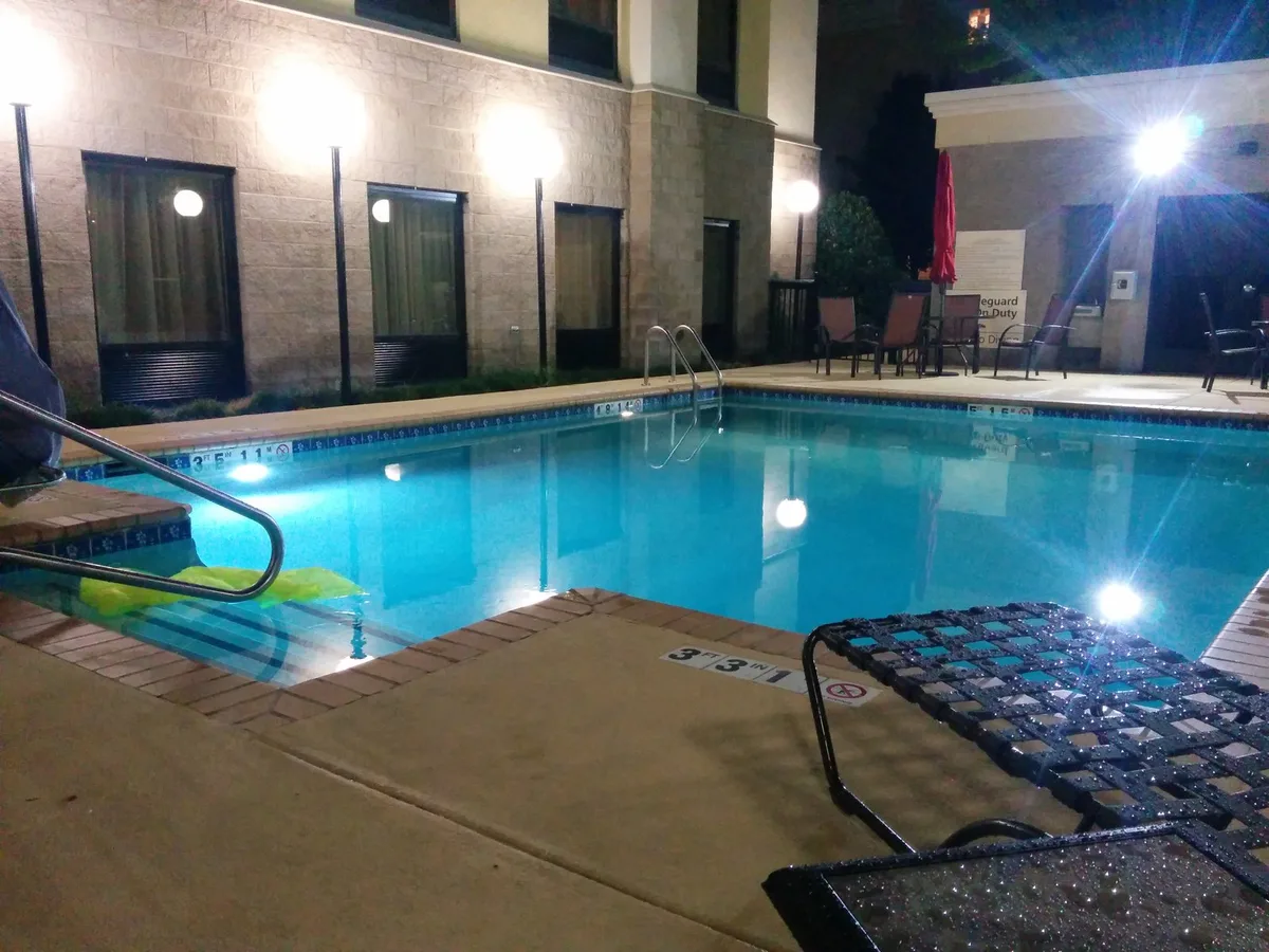 Hampton Inn & Suites Birmingham-Pelham (I-65) — 4