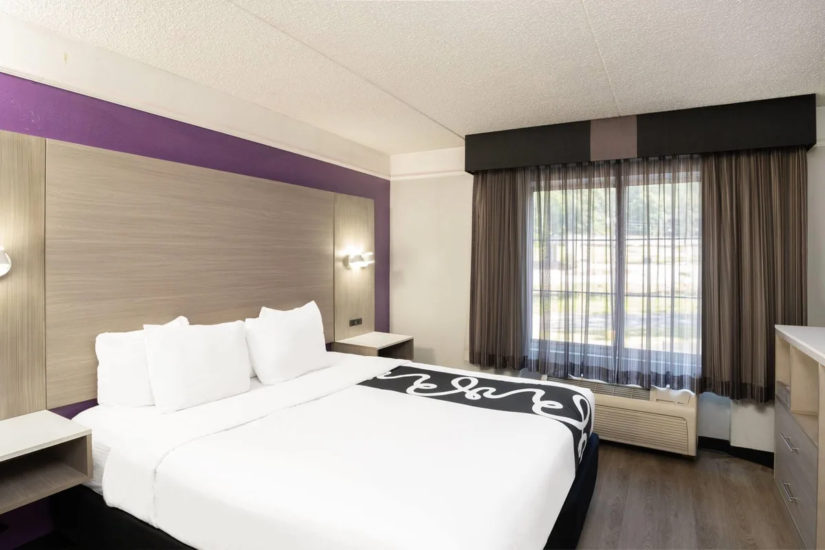 La Quinta Inn & Suites by Wyndham Birmingham Hoover