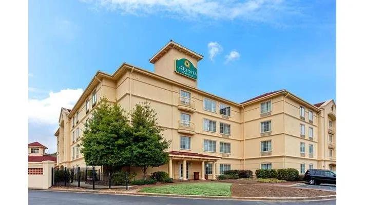 La Quinta Inn & Suites by Wyndham Birmingham Hoover — 5